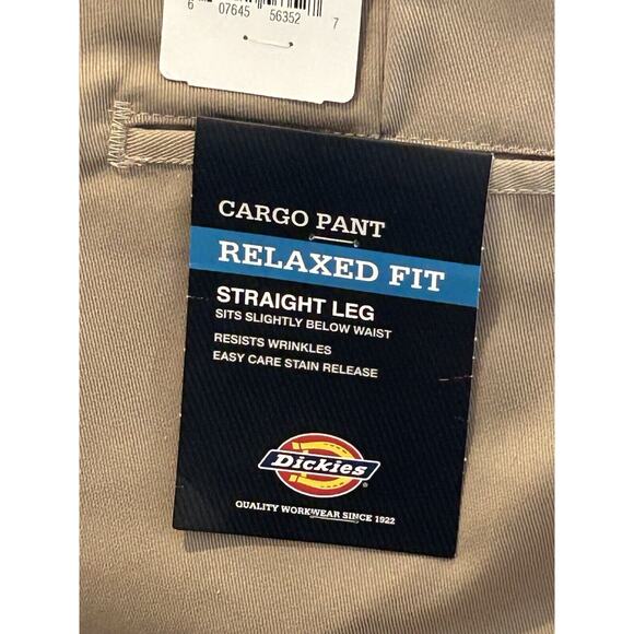 NWT Dickies Relaxed Fit Straight Leg Cargo Khaki Pants 32 x 34 - Picture 4 of 5